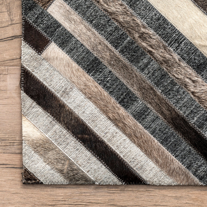 Grey Chevron Leather Area Rug 140x200 cm