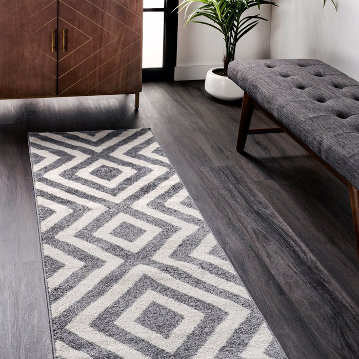 Grey Chevron Stripes Area Rug 160cm
