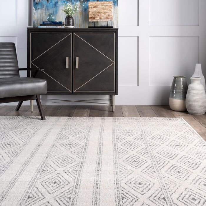 Grey Diamond Pattern Area Rug 150x240 cm