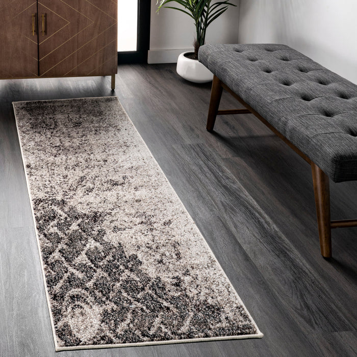 Grey Distressed Trellis Area Rug for Contemporary Spaces