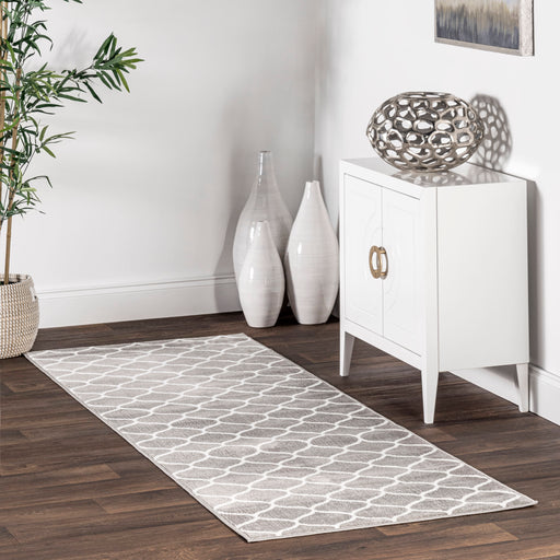 Grey Trellis Area Rug 120x180 cm