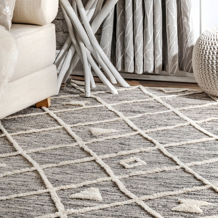 Grey Trellis Area Rug for Contemporary Home Decor
