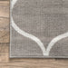 Grey Trellis Area Rug with Quatrefoil Pattern 120x180 cm