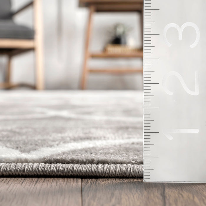 Grey Trellis Area Rug with Quatrefoil Pattern 120x180 cm