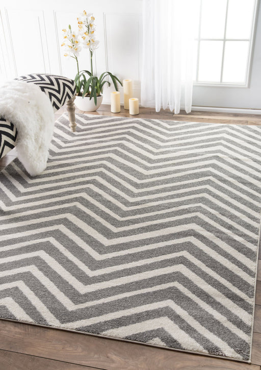 Grey Zigzag Stripes Area Rug for Modern Home Decor