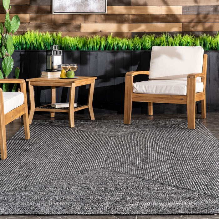 Hand-Braided Charcoal Area Rug for Indoor and Outdoor Use