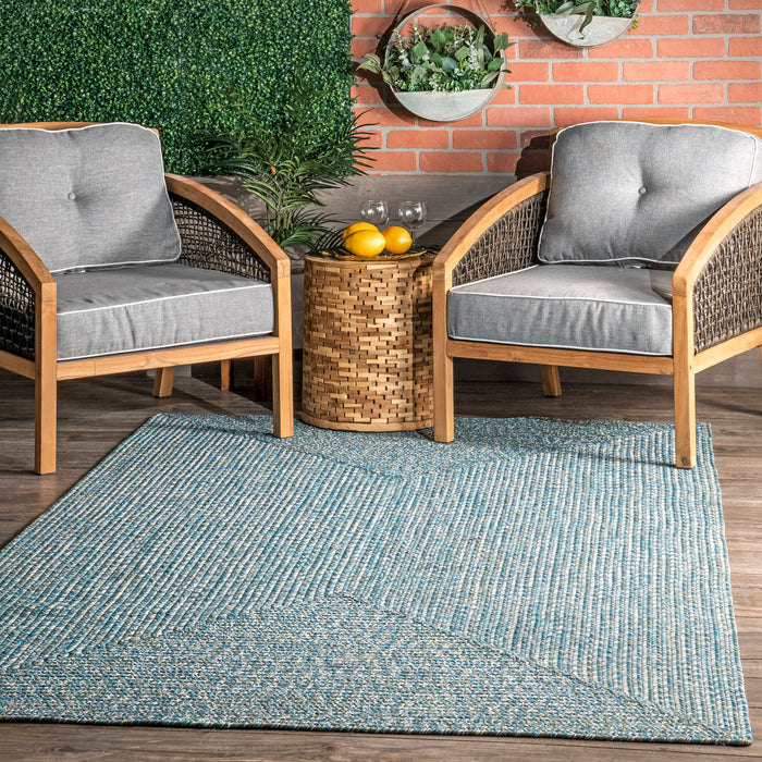 Hand-Braided Indoor Outdoor Rug in Aqua 120 cm