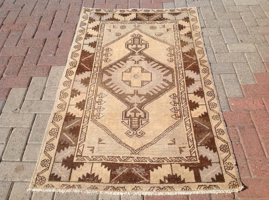 Hand Knotted Anatolian Tribal Area Rug 156cm x 96cm