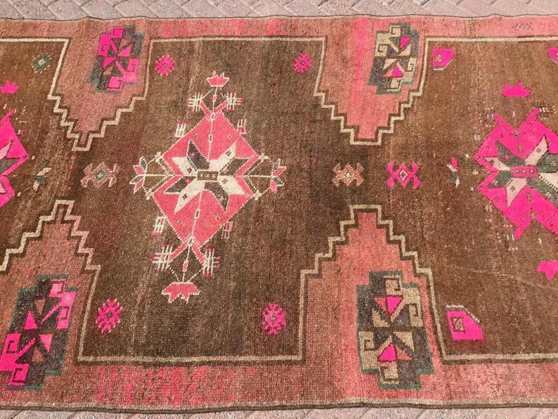 Hand Knotted Antique Area Rug 291cm x 152cm 1940s
