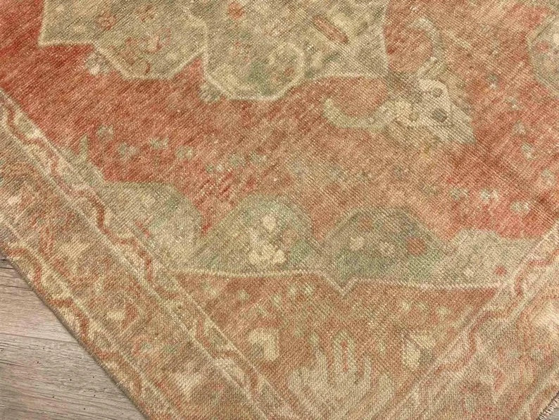 Hand Knotted Area Rug 182cm x 121cm Vintage Anatolian Design