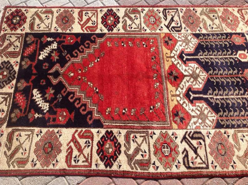 Hand Knotted Area Rug 203cm x 132cm Vintage 1960s