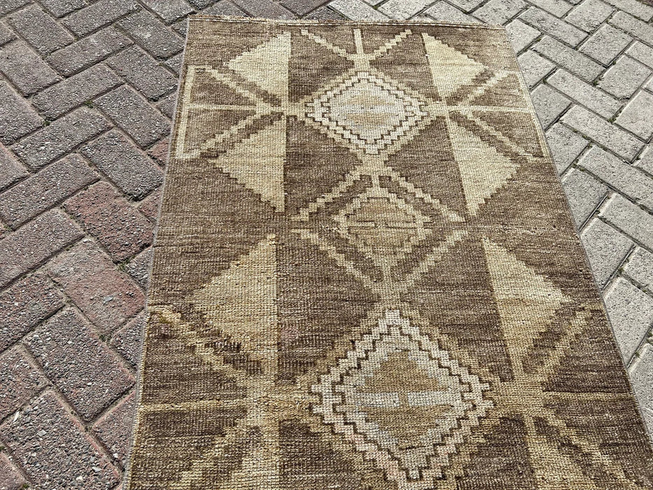 Hand Knotted Oushak Runner Rug 341cm x 85cm Vintage Design