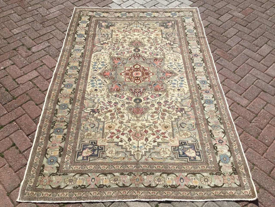 Hand Knotted Turkish Area Rug 227cm x 151cm Vintage Design