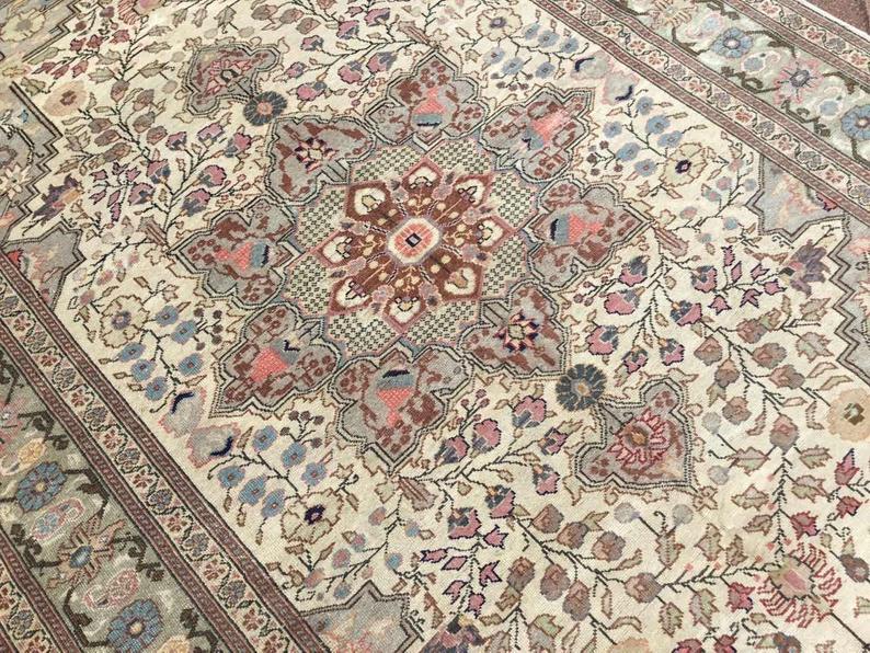 Hand Knotted Turkish Area Rug 227cm x 151cm Vintage Design