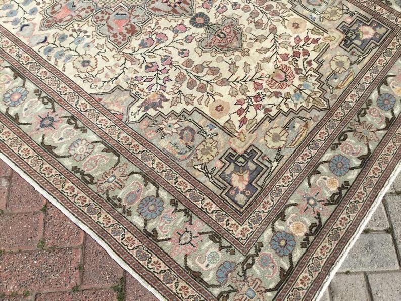 Hand Knotted Turkish Area Rug 227cm x 151cm Vintage Design