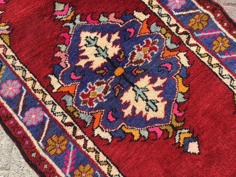 Hand Knotted Vintage Anatolian Area Rug 163x84 cm