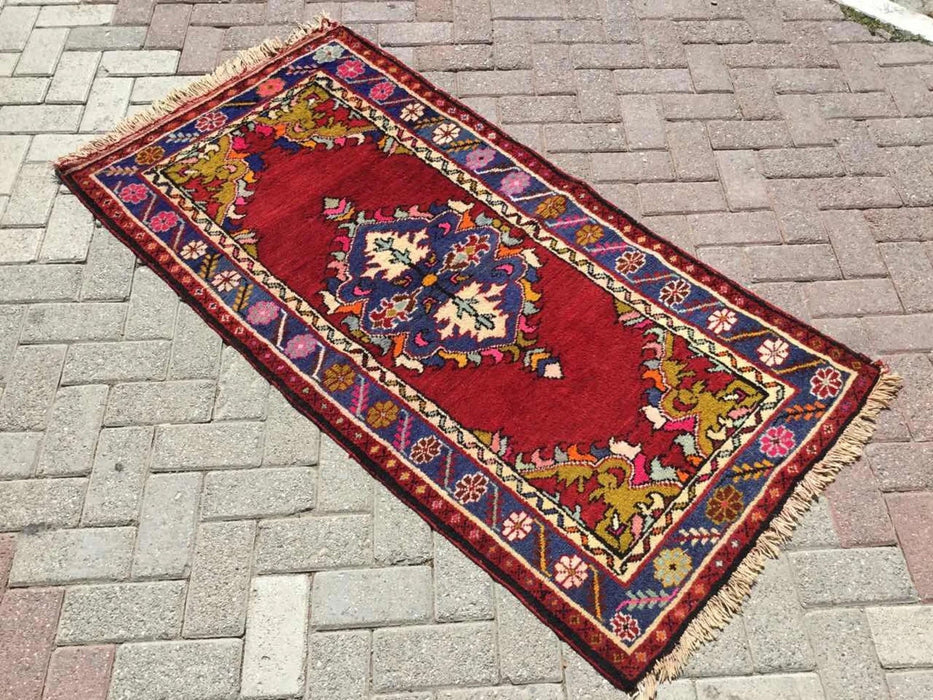 Hand Knotted Vintage Anatolian Area Rug 163x84 cm
