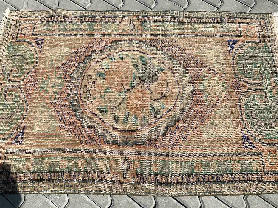 Hand-Knotted Vintage Rug 139cm x 92cm Brunico Design