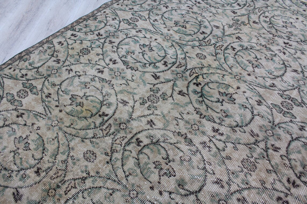 Hand-Knotted Vintage Turkish Rug 140x215 cm #424