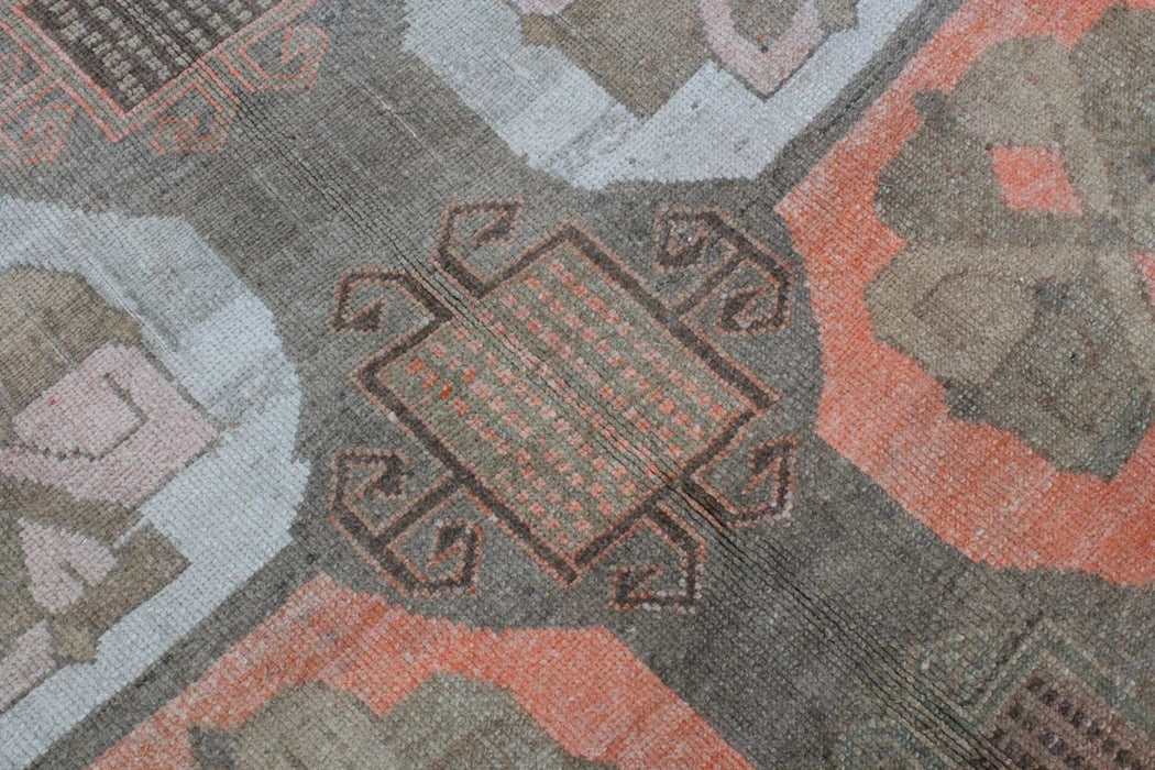 Hand-Knotted Vintage Turkish Rug 190Cm X 316Cm