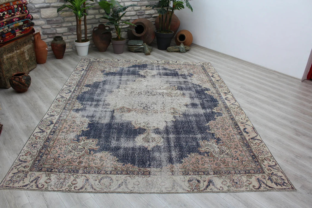 Hand-Knotted Vintage Turkish Rug 236x315 cm #474