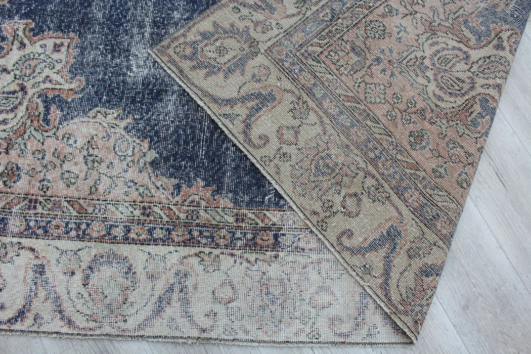 Hand-Knotted Vintage Turkish Rug 236x315 cm #474