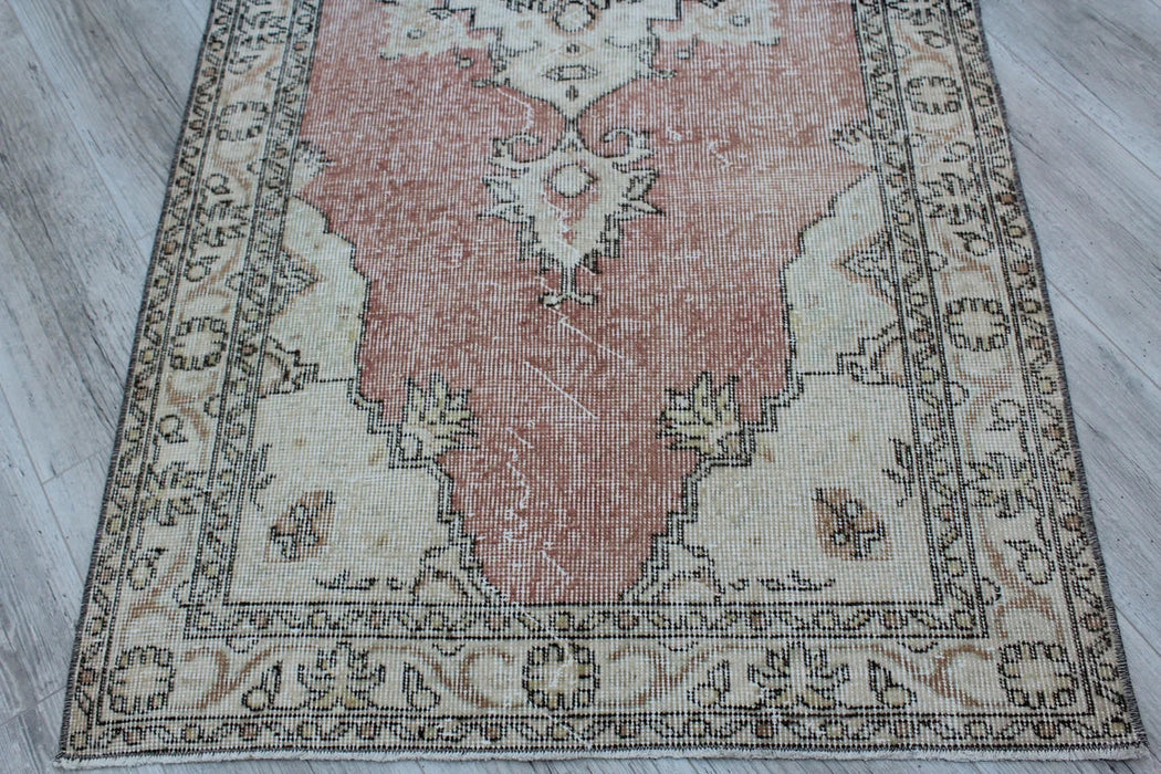 Hand-Knotted Vintage Turkish Rug 95x193 cm #598