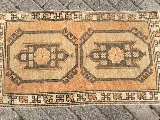 Hand Knotted Vintage Turkish Rug 98cm x 54cm