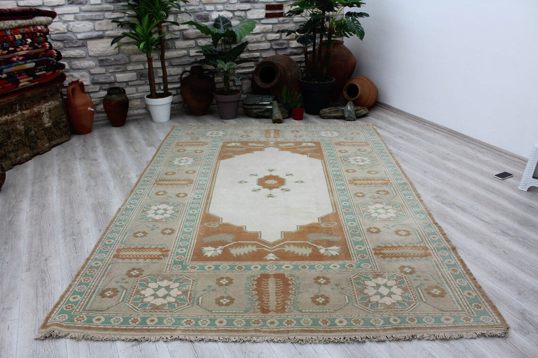 Hand-Knotted Vintage Turkish Wool Rug 200 cm x 242 cm