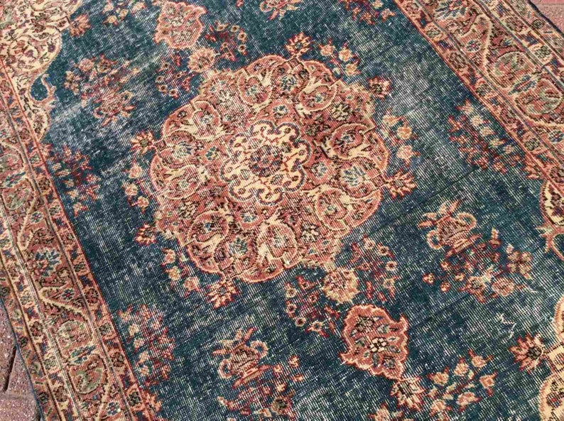 Hand Knotted Vintage Turkish Wool Rug 204cm x 133cm