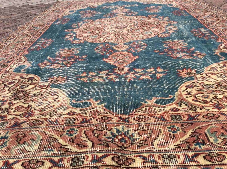 Hand Knotted Vintage Turkish Wool Rug 204cm x 133cm