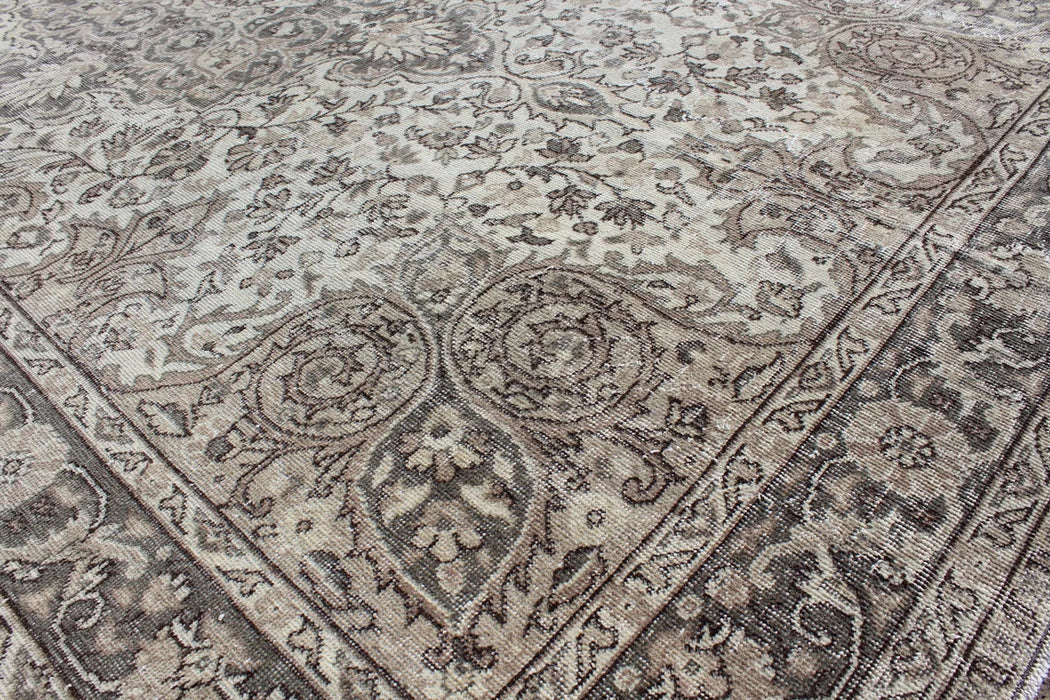 Hand-Knotted Vintage Turkish Wool Rug 204cm x 311cm