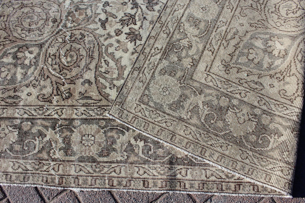 Hand-Knotted Vintage Turkish Wool Rug 204cm x 311cm