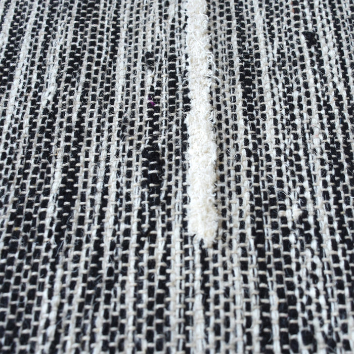 Hand-Woven Cotton Wool Rug for Elegant Home Decor