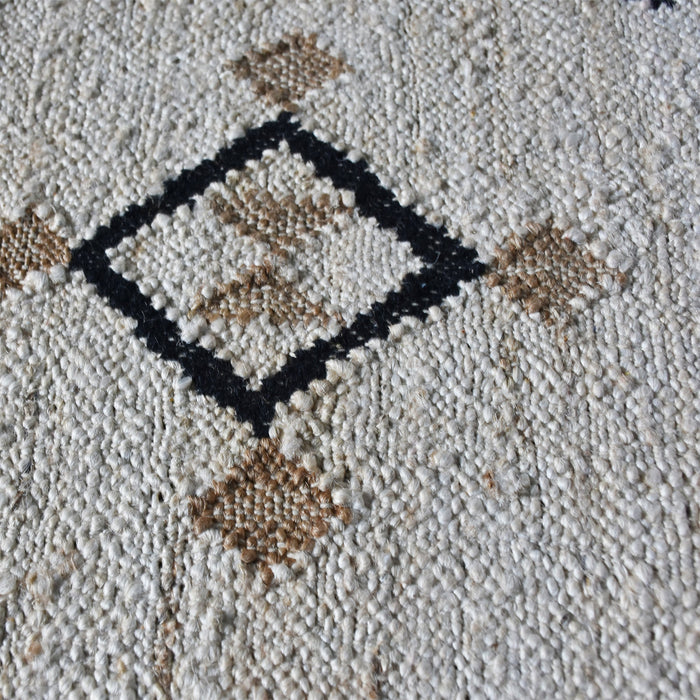 Hand-Woven Hemp and Wool Rug for Cozy Spaces