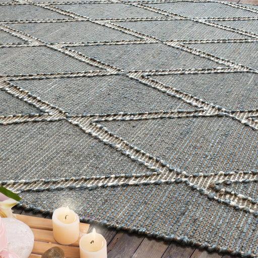 Hand Woven Jute Rug in Natural Hemp Fiber