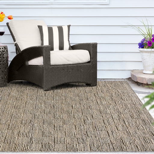 Hand Woven PET Rug for Indoor and Outdoor Use