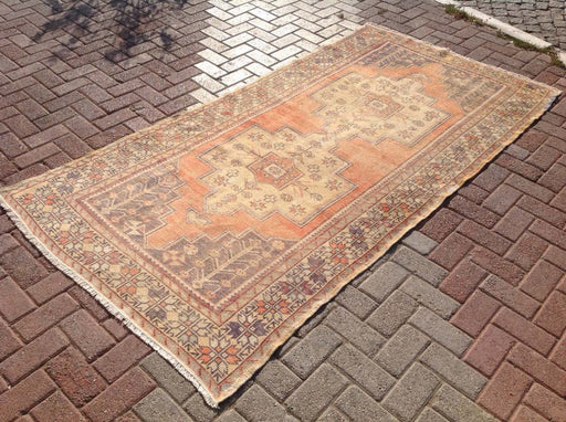 Käsinsolmittu Distressed Oushak -matto 246cm x 129cm