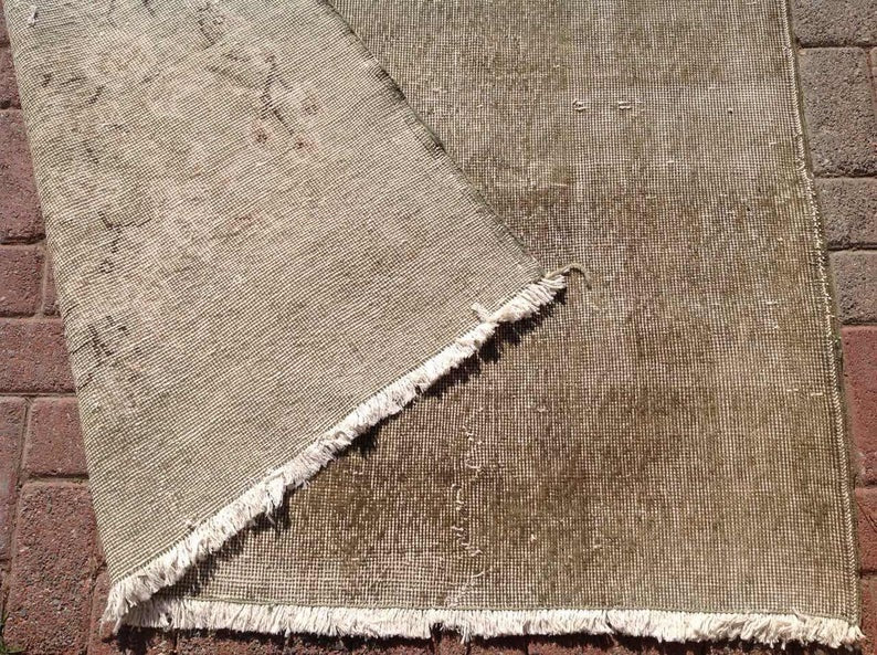 Handknotted Vintage Rug 243cm x 149cm Eastern Turkey