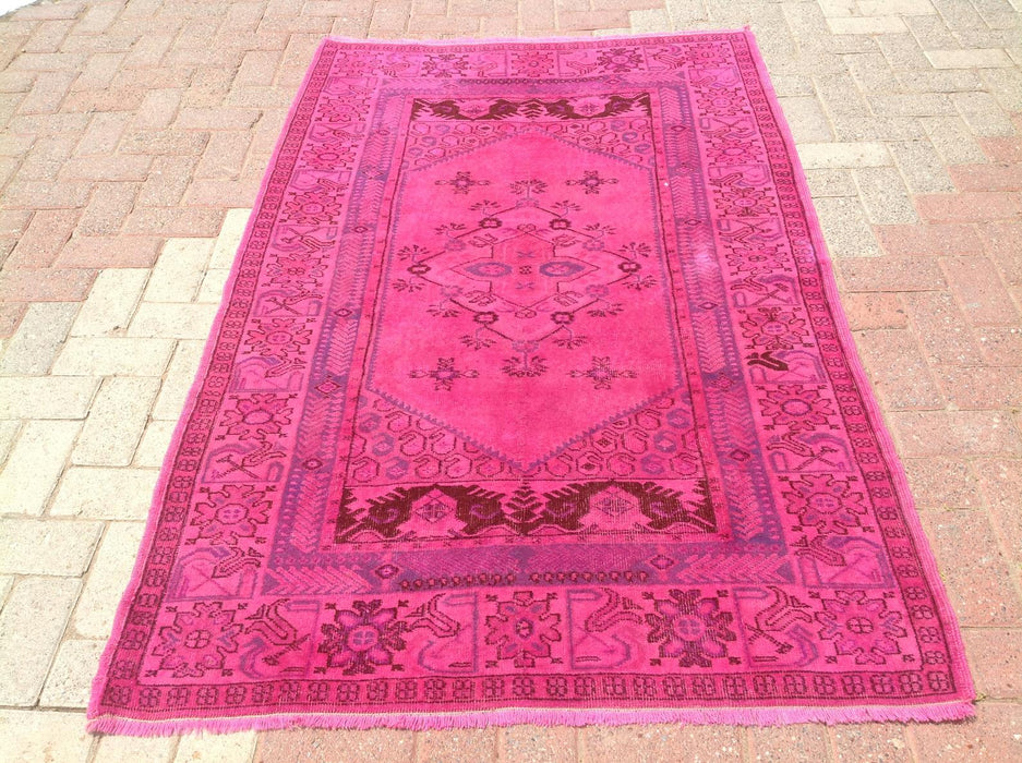 Käsintehty Hot Pink Vintage turkkilainen matto 186cm x 114cm