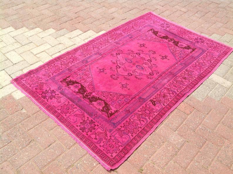 Käsintehty Hot Pink Vintage turkkilainen matto 186cm x 114cm