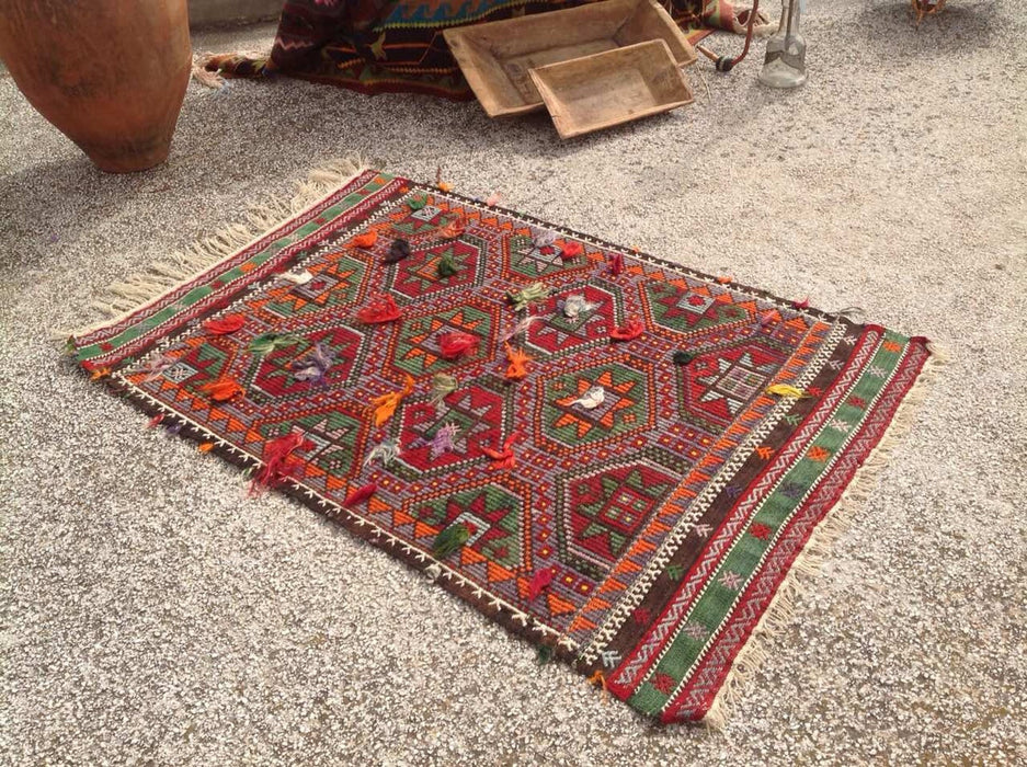 Handmade Kilim Rug 136cm x 96cm Vintage Wool Turkish Design