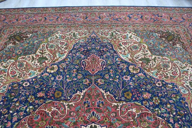Handmade Persian Oushak Rug 143cm x 112cm 1930s