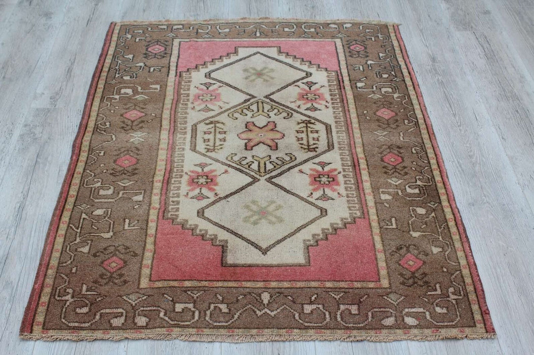 Handmade Turkish Oushak Rug 123cm x 102cm Antique Collectible