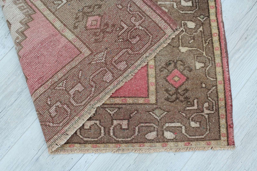 Handmade Turkish Oushak Rug 123cm x 102cm Antique Collectible