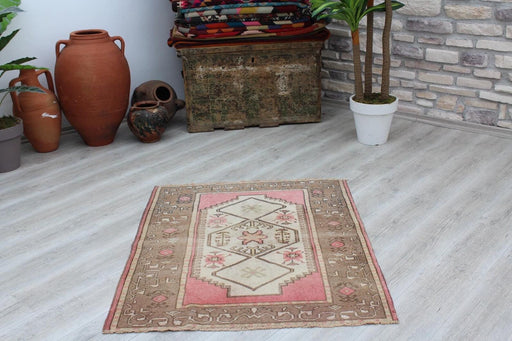 Handmade Turkish Oushak Rug 123cm x 102cm Antique Collectible
