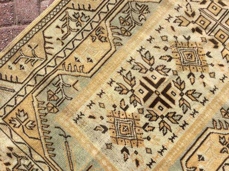 Handmade Turkish Oushak Rug 197cm x 108cm Antique Design