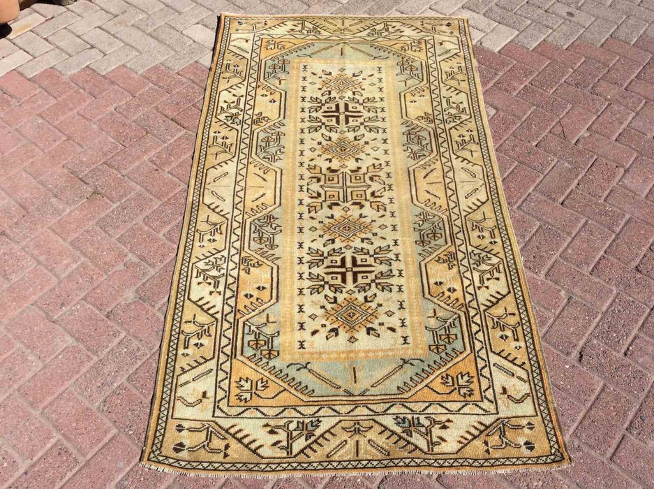 Handmade Turkish Oushak Rug 197cm x 108cm Antique Design