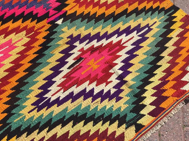 Handmade Vintage Kilim Rug 130cm x 97cm Wool