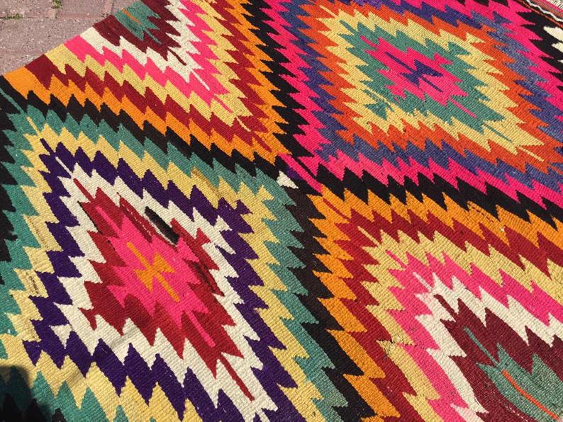 Handmade Vintage Kilim Rug 130cm x 97cm Wool